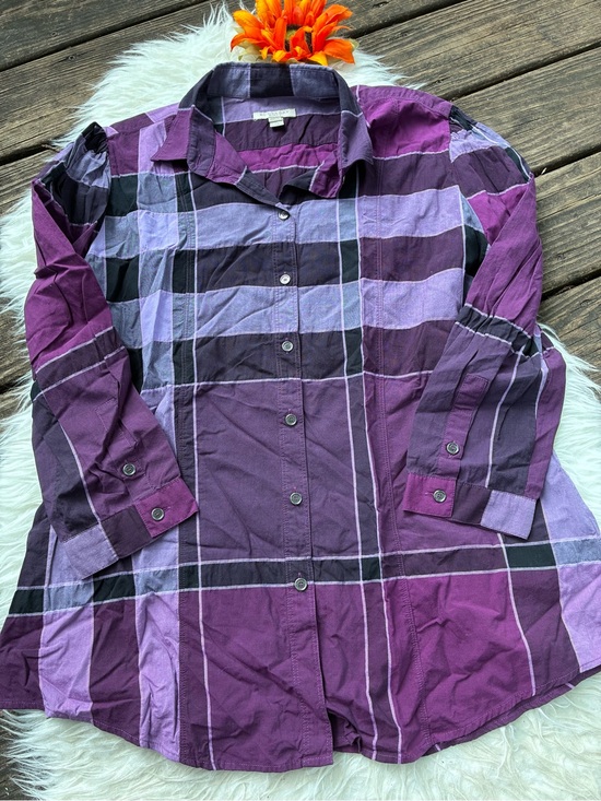 Burberry Tops - 🌺GORGEOUS BURBERRY BRIT plaid button down long sleeve top ❤️